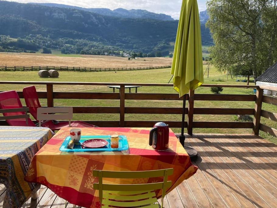 Chalet Cosy, Belle Vue, Dans Le Massif Du Vercors Lans-en-Vercors Luaran gambar